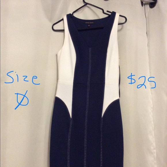 Dresses - Picture 4 of 8